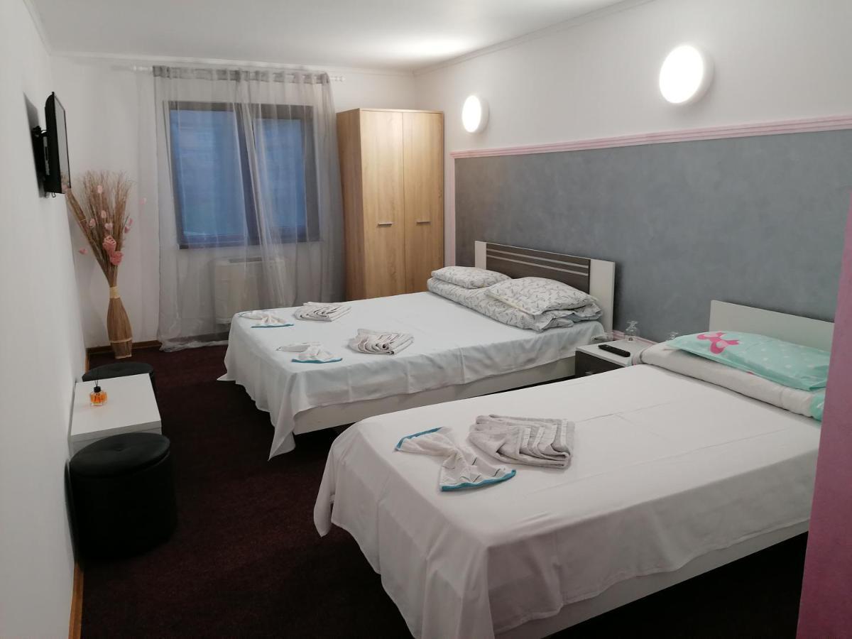 Hotel Hobby 胡内多阿拉 外观 照片