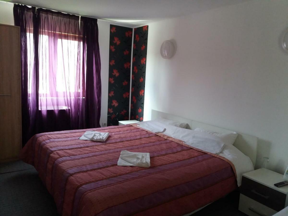 Hotel Hobby 胡内多阿拉 外观 照片