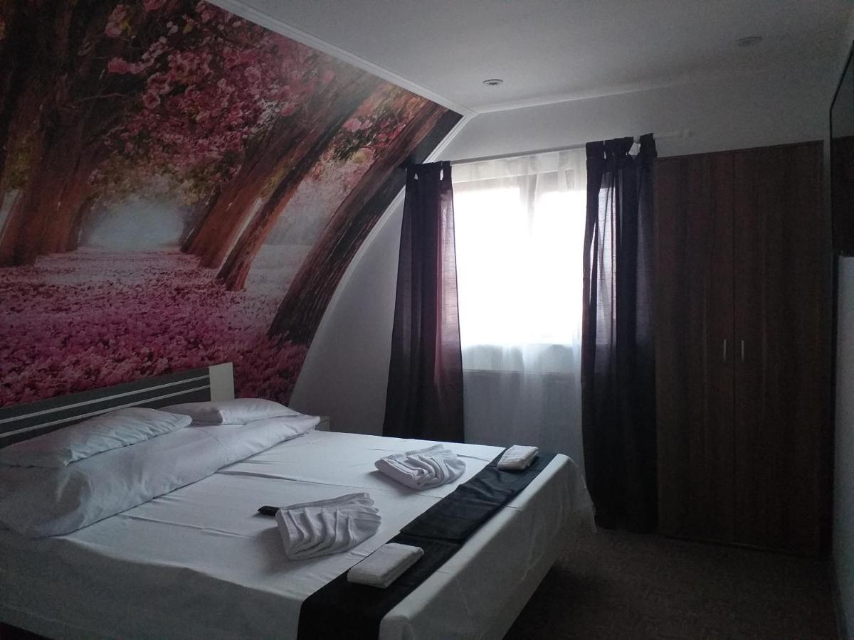 Hotel Hobby 胡内多阿拉 外观 照片
